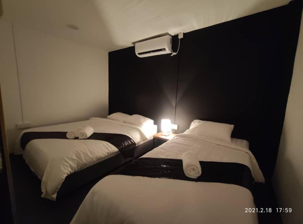 The Sky Inn Kuantan Esterno foto