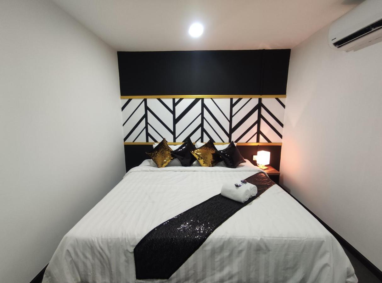The Sky Inn Kuantan Esterno foto