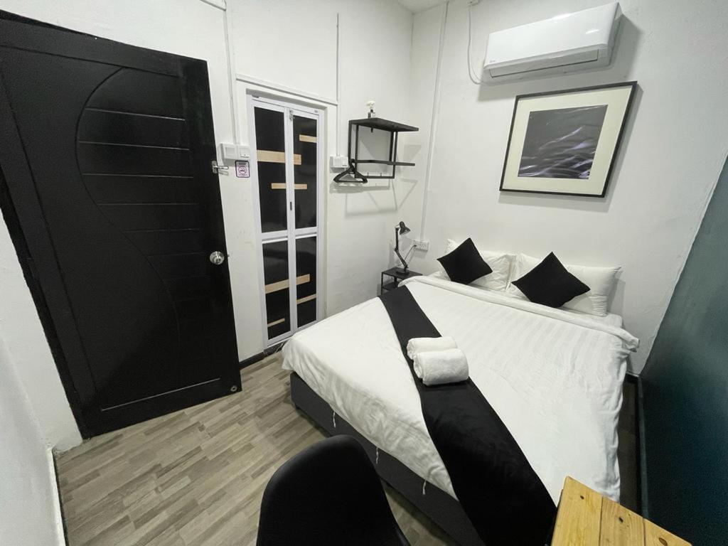 The Sky Inn Kuantan Esterno foto