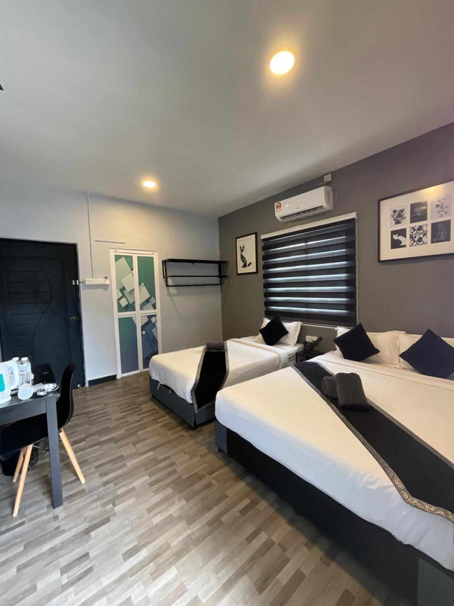 The Sky Inn Kuantan Esterno foto