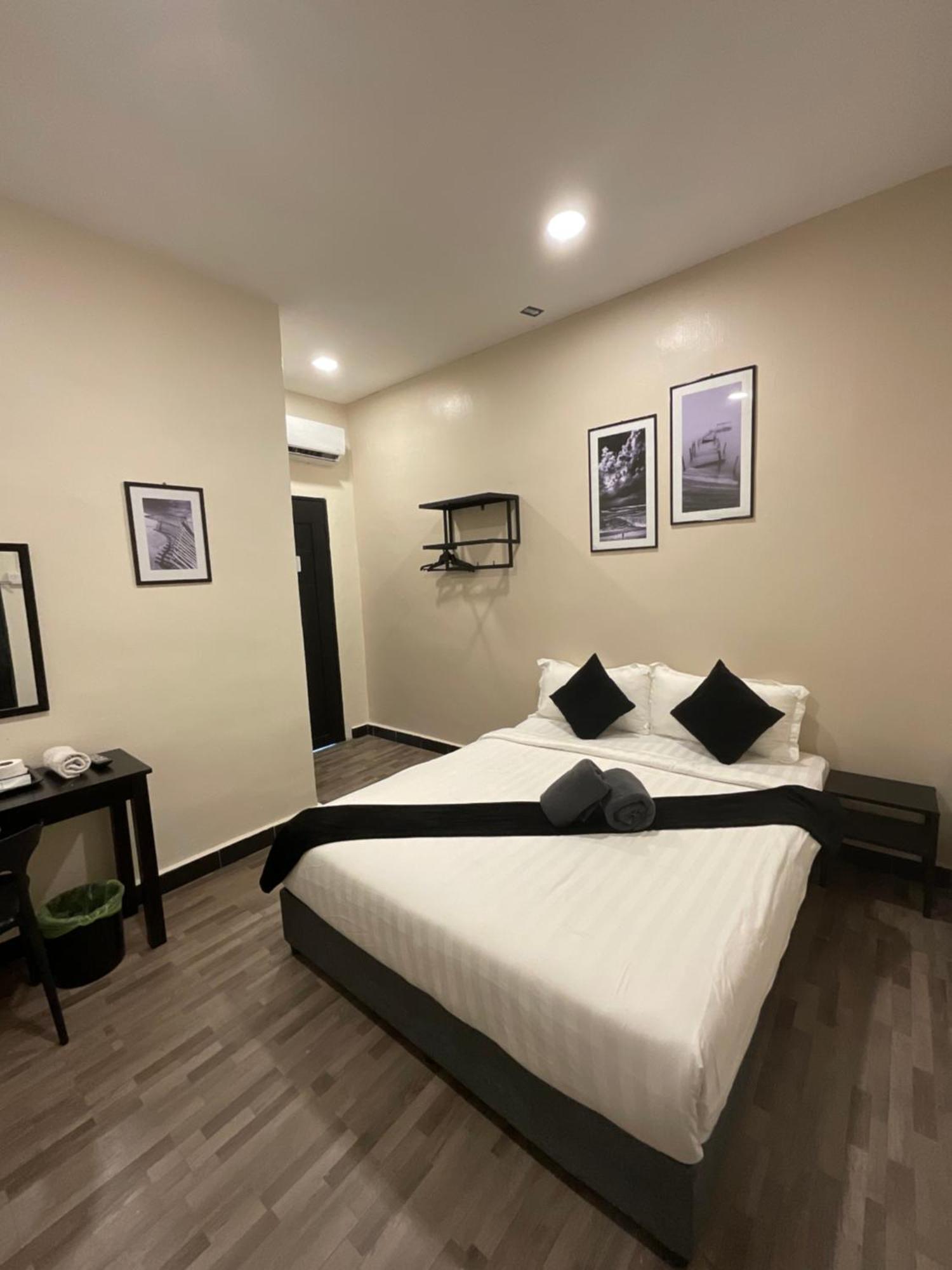 The Sky Inn Kuantan Esterno foto